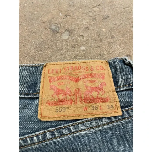 Levis 559 Jeans Mens 36x34 Blue Denim Relaxed Fit Straight Leg Zip Fly Waterless - Picture 14 of 16
